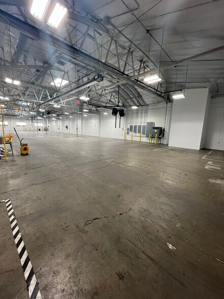 More Photos Of 11333 S La Cienega Blvd, Los Angeles Unknown For Lease