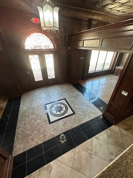 More Photos Of 309 N Main St, Kingfisher Freestanding For Lease