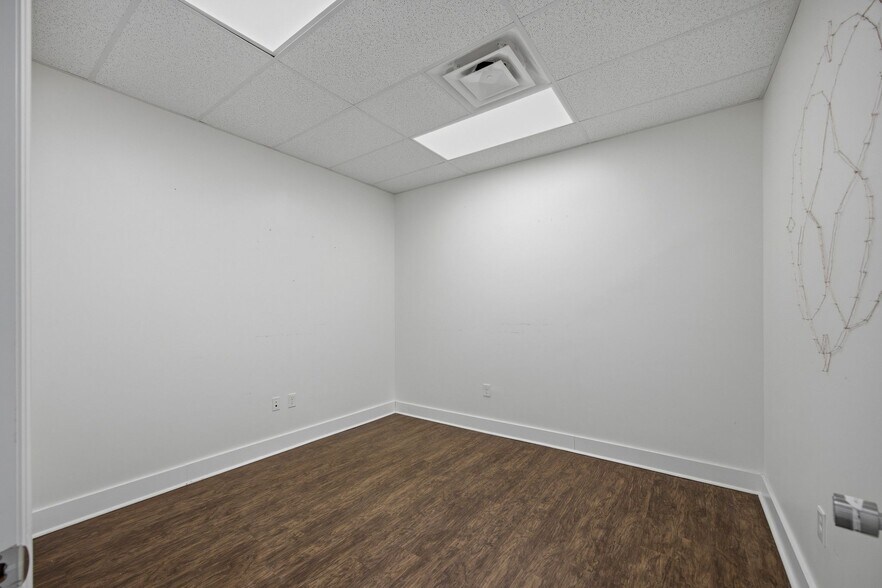 More Photos Of 7385 Applegate Ln, Chattanooga Medical For Lease