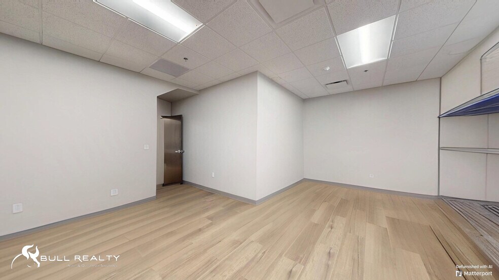 More Photos Of 34 Upper Riverdale Rd, Riverdale Medical For Lease