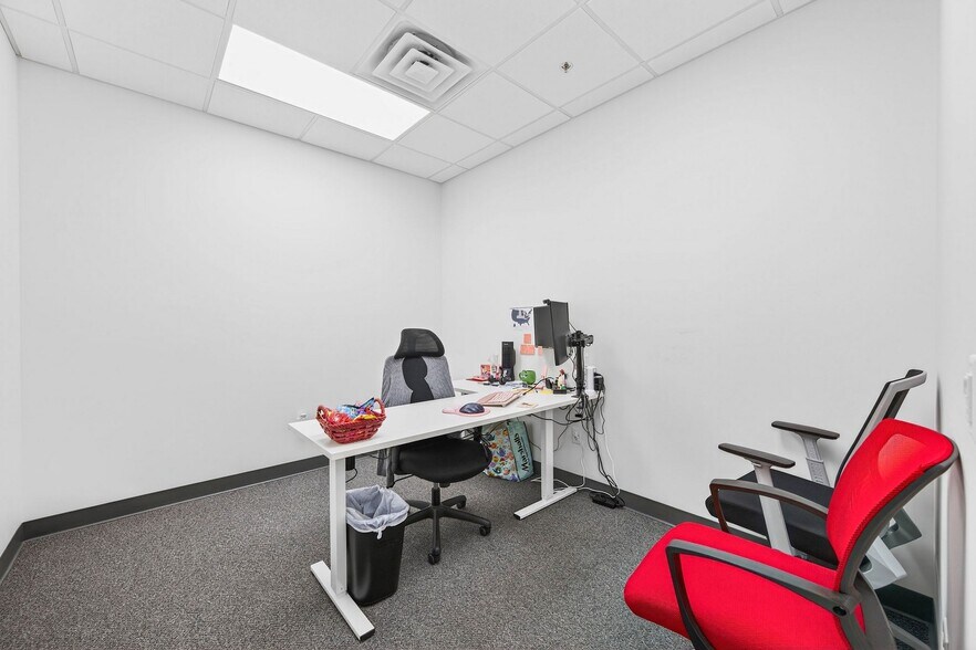 More Photos Of 930 S Harbor City Blvd SW, Melbourne Office For Sale