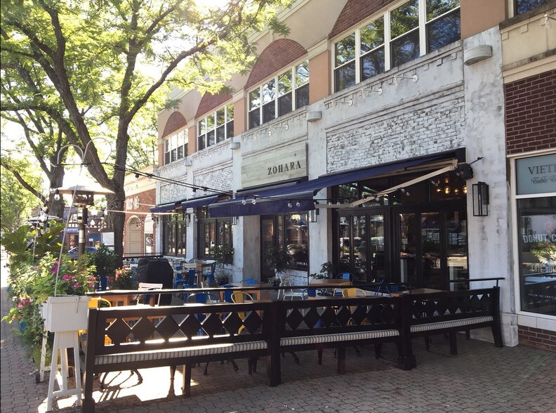 More Photos Of 991-993 Farmington Ave, West Hartford Storefront Retail Office For Lease