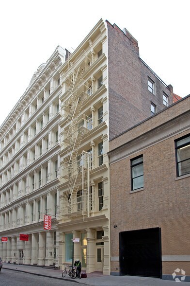 More Photos Of 130 Greene St, New York Apartments For Lease