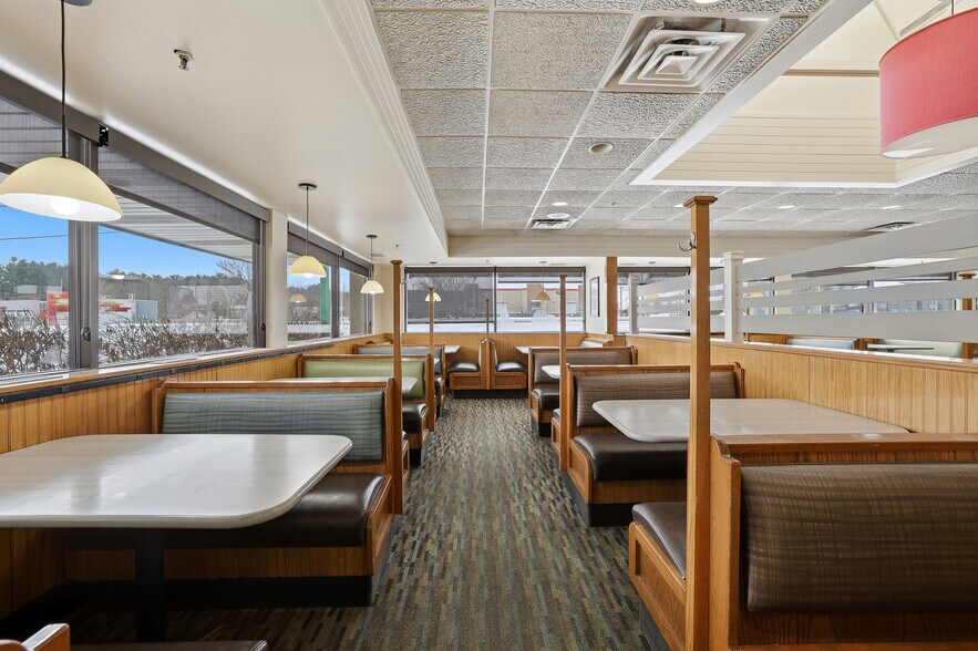 More Photos Of 143 Division St, Stevens Point Restaurant For Sale