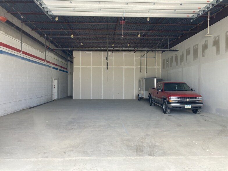 More Photos Of 632-670 S Oak St, Iowa Falls Unknown For Lease