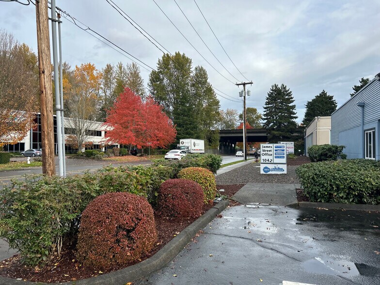 Primary Photo Of 1042 W James St, Kent Office For Lease