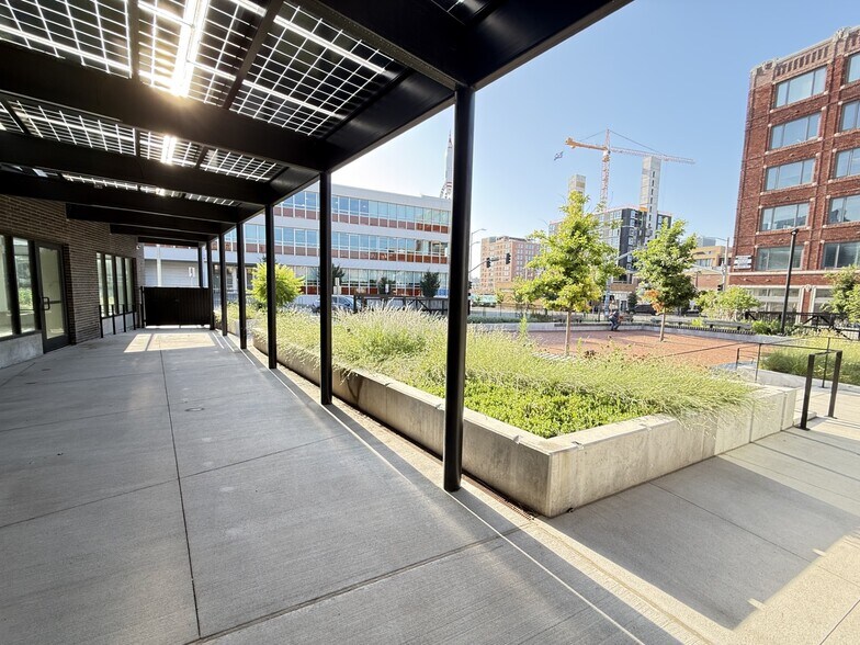 More Photos Of 1718 Baltimore Ave, Kansas City Storefront Retail Office For Lease