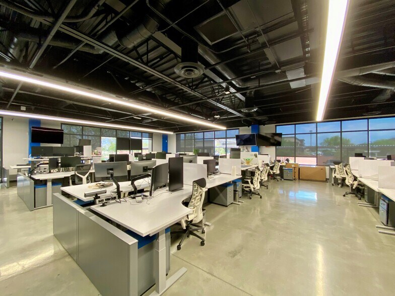 More Photos Of 6010 S Durango Dr, Las Vegas Loft Creative Space For Lease