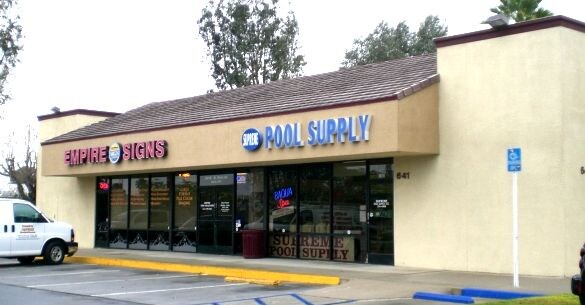 More Photos Of 641 N Main St, Corona Freestanding For Lease