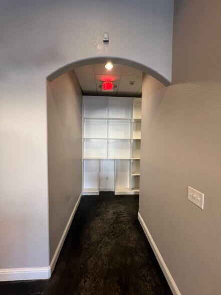 More Photos Of 33 Main St, Colleyville Apartments For Lease