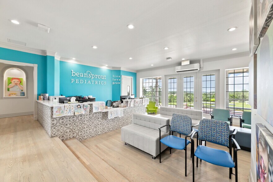 More Photos Of 20424 Haystack Cv, Spicewood Medical For Sale