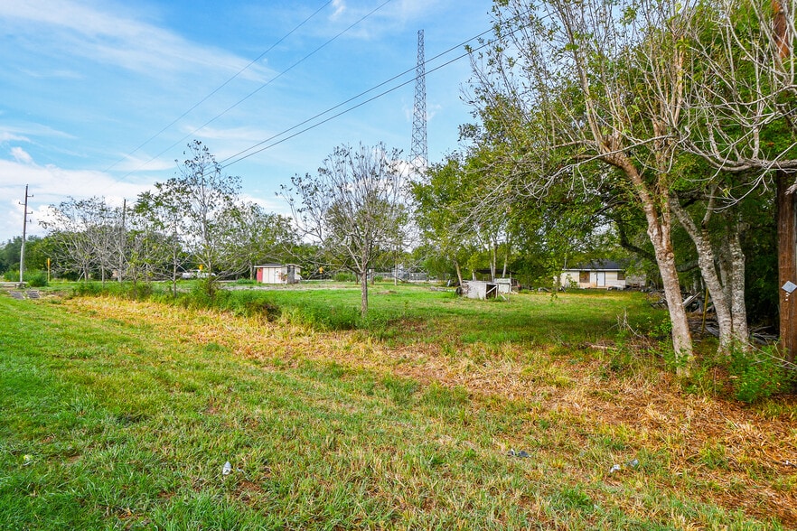 More Photos Of 11601 FM 2759 Rd, Richmond Land For Sale