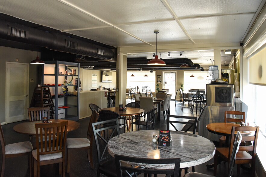 More Photos Of 1123 Somerville Rd SE, Decatur Restaurant For Sale