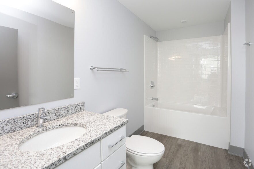 More Photos Of 285 Western Ave, Muskegon Apartments For Lease