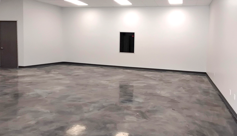 More Photos Of 7265 W 43rd St, Houston Warehouse For Lease