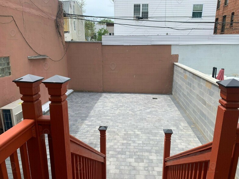 More Photos Of 692 Coney Island Ave, Brooklyn Storefront For Sale