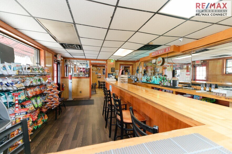 More Photos Of 9900 Jefferson Ave, Newport News Restaurant For Sale