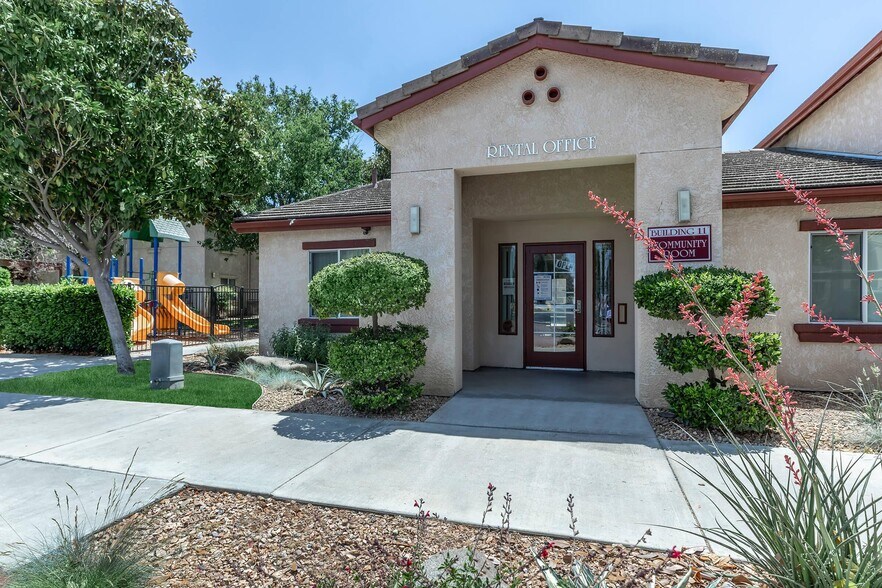 More Photos Of 338 Sherwood Way, Madera Apartments For Sale