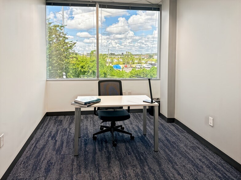 More Photos Of 604 Courtland St, Orlando Coworking Space