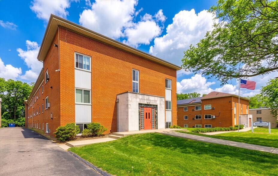 Primary Photo Of 805-819 Wilmington Ave, Dayton Apartments For Sale