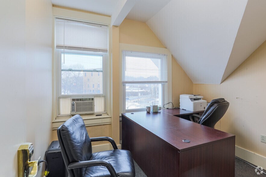 More Photos Of 510 Washington Ave, Carnegie Coworking Space