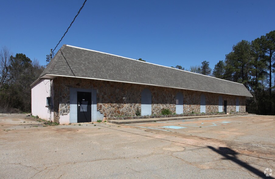 Primary Photo Of 2070 Watson Blvd, Warner Robins Freestanding For Sale