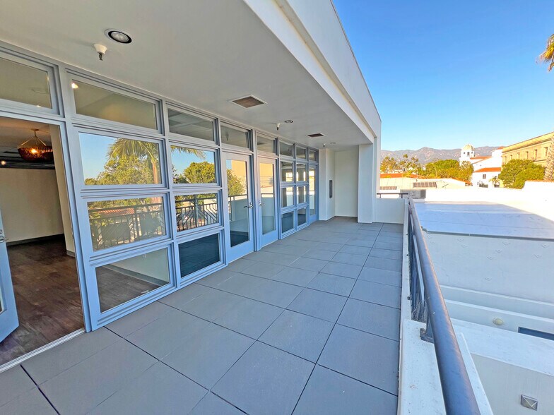 More Photos Of 136 W Canon Perdido St, Santa Barbara Office For Lease