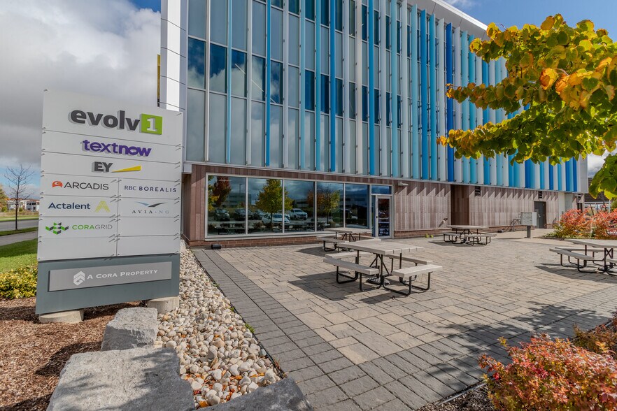 More Photos Of 420 Wes Graham Way, Waterloo Office For Lease