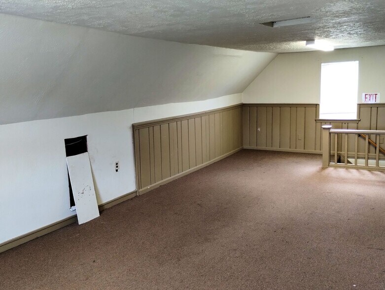 More Photos Of 34771 Vine St, Eastlake Storefront Retail Office For Sale