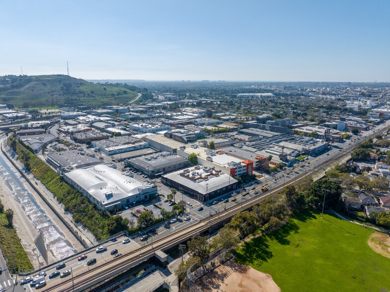 More Photos Of 3515 Eastham Dr, Culver City Loft Creative Space For Sale