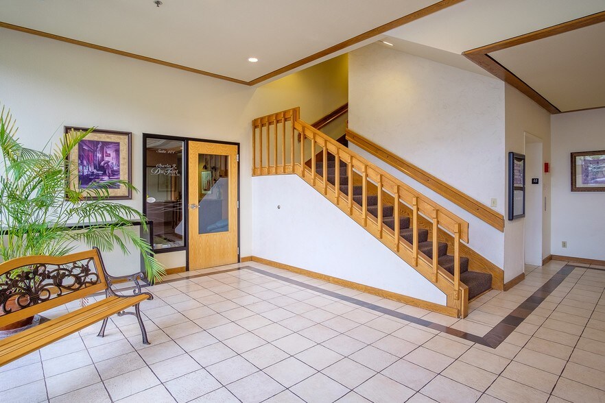 More Photos Of 1300 Esther St, Vancouver Office For Lease