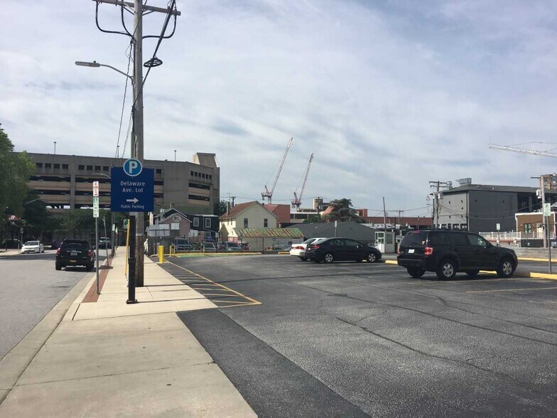 More Photos Of 100 E Pennsylvania Ave, Towson General Retail For Lease