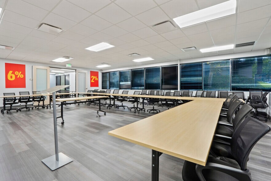 More Photos Of 23113 Plaza Pointe Dr, Laguna Hills Office For Sale