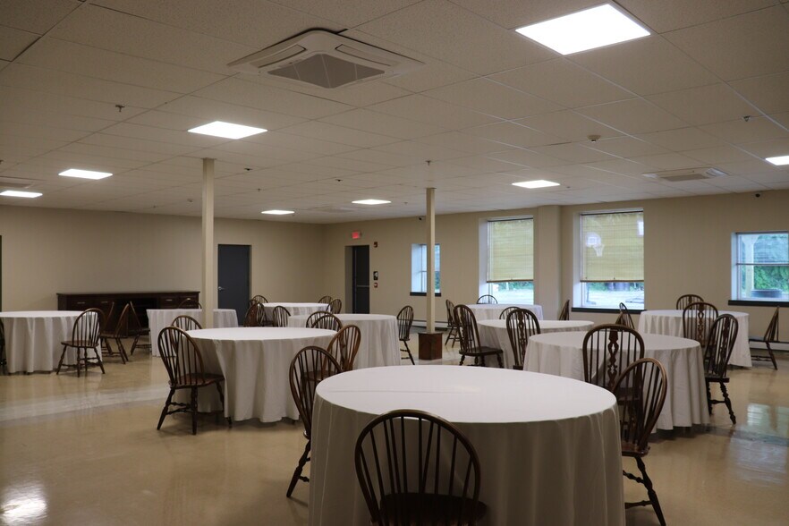 More Photos Of 26 Hill St, Wilkes Barre Distribution For Sale