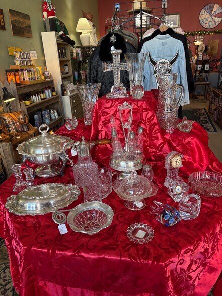 More Photos Of 145 E Main St, Sedan General Retail For Sale