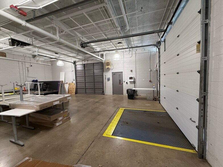 More Photos Of 50 Tower Ln, Avon Light Manufacturing For Lease