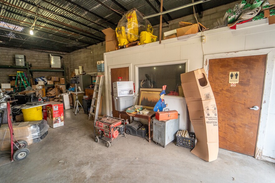 More Photos Of 3505 Houston Hwy, Victoria Warehouse For Sale