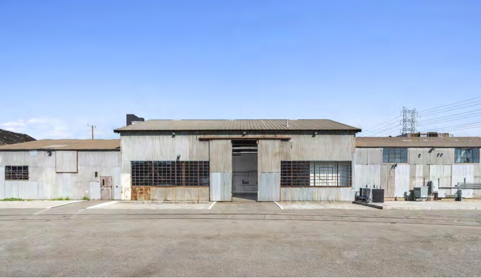 More Photos Of 2159 Bay St, Los Angeles Unknown For Lease