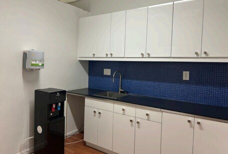 More Photos Of 90 Welsh St, San Francisco Warehouse For Lease
