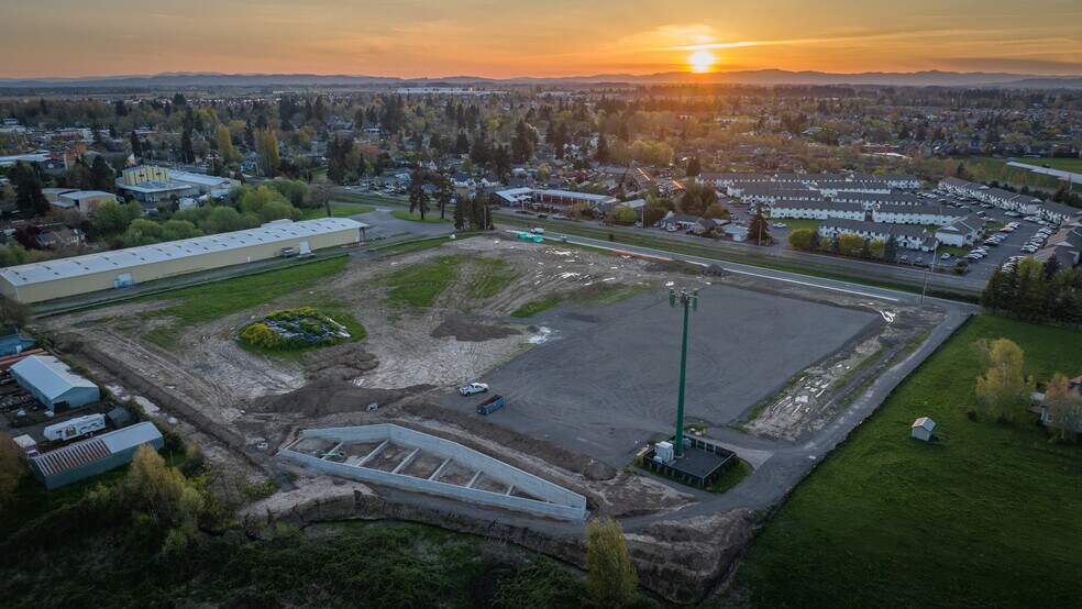 More Photos Of 1414 Commerce Way, Woodburn Industrial For Lease