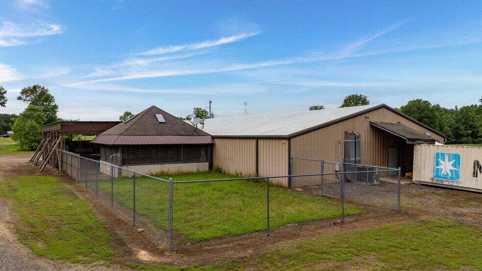 More Photos Of 3801 Happy Bend Rd, Atkins Restaurant For Sale