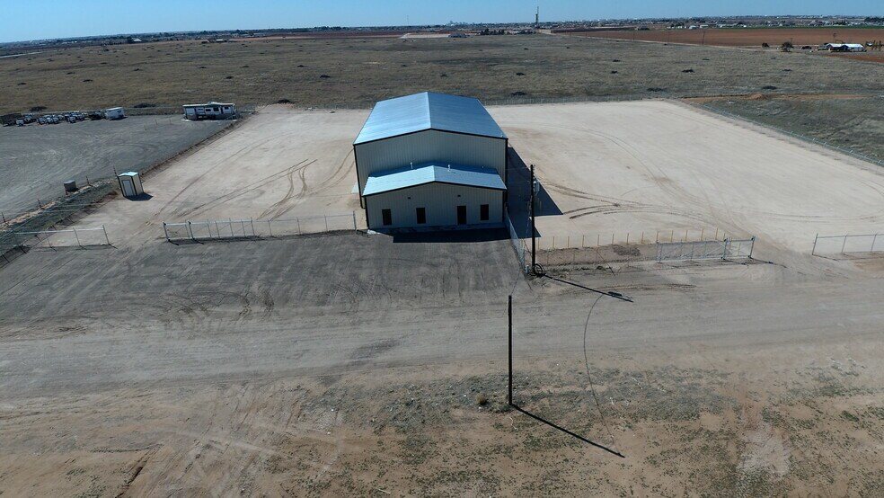 More Photos Of 1508 County Road 1105, Midland Warehouse For Lease