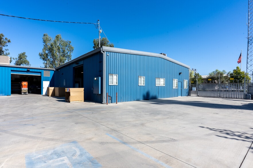 More Photos Of 1121 Sumner St, Bakersfield Warehouse For Sale