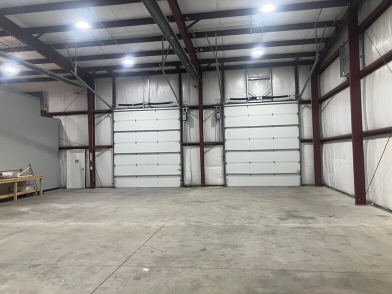 More Photos Of 1438 Johns Creek Rd, Milton Industrial For Lease