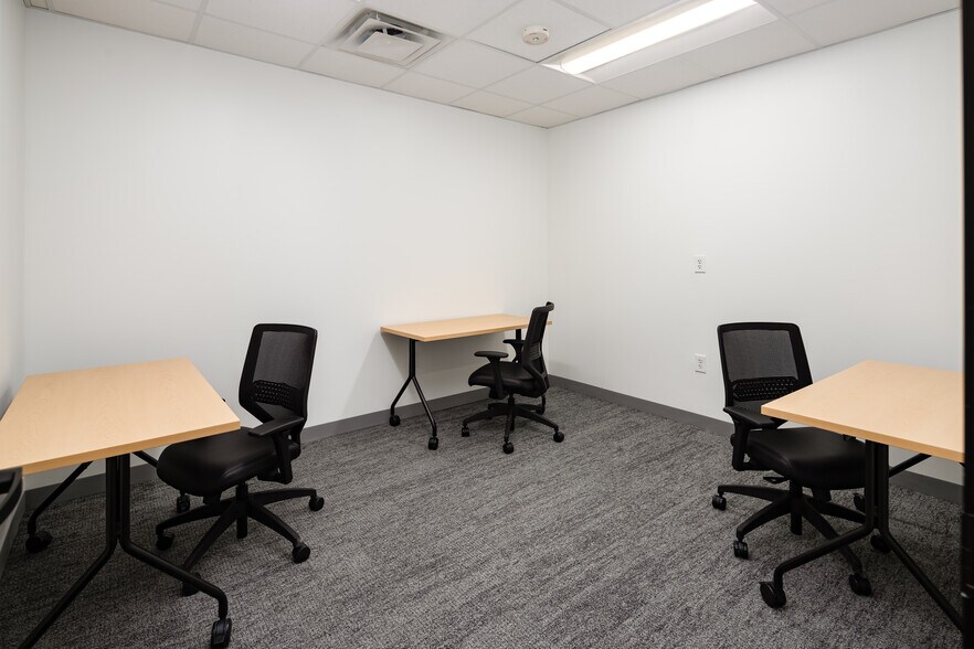 More Photos Of 1314 Chattahoochee Ave NW, Atlanta Warehouse For Lease