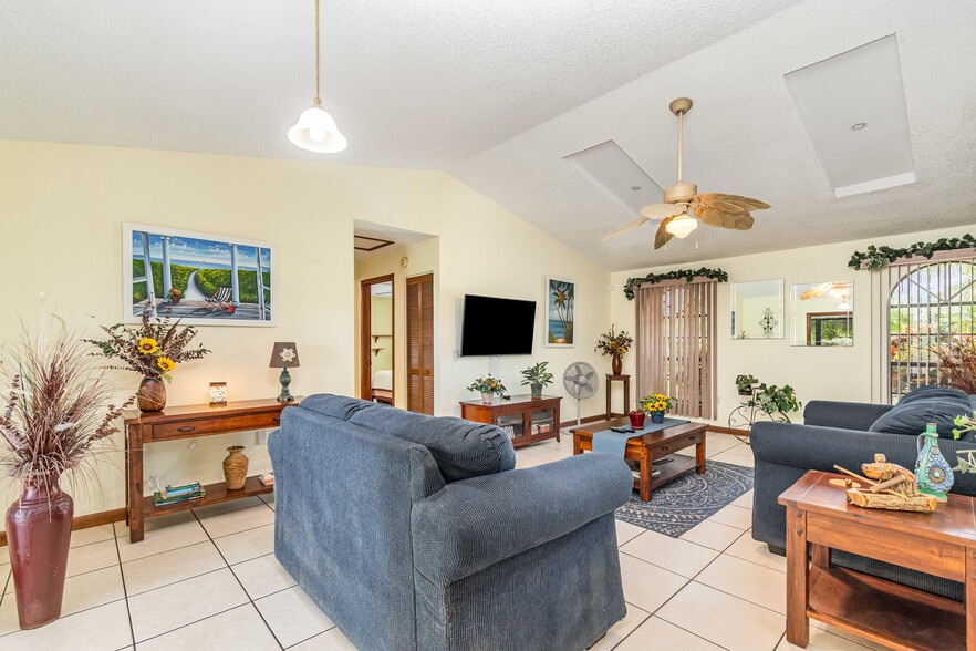 More Photos Of 155 11th Ave, Osteen Specialty For Sale