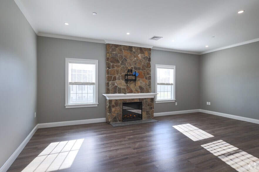 More Photos Of 3 Meeting House Rd, Chelmsford Apartments For Lease