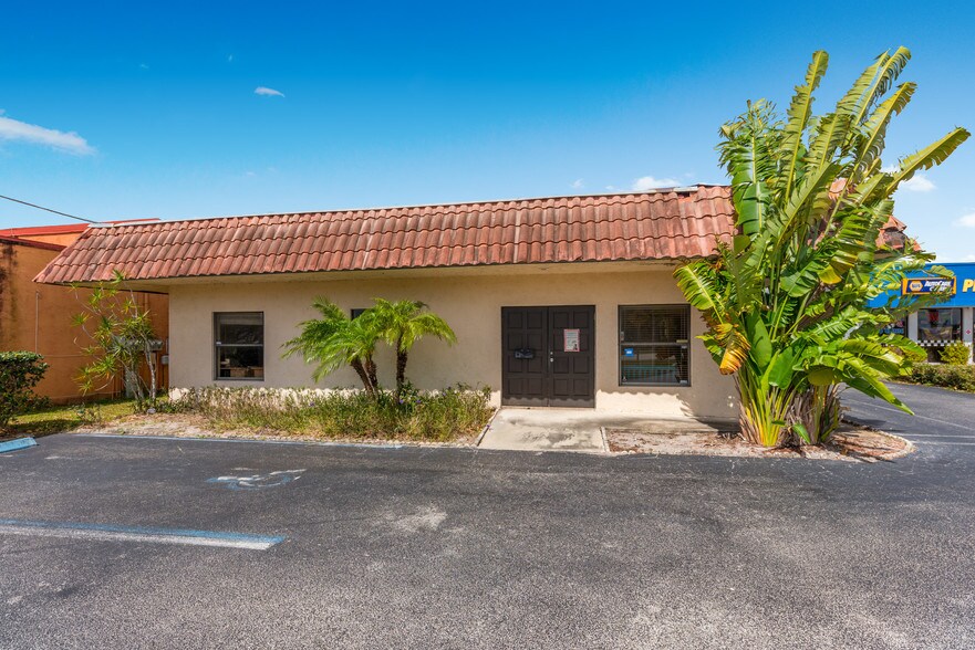 More Photos Of 8267 S Us-1 Hwy, Port Saint Lucie Freestanding For Sale