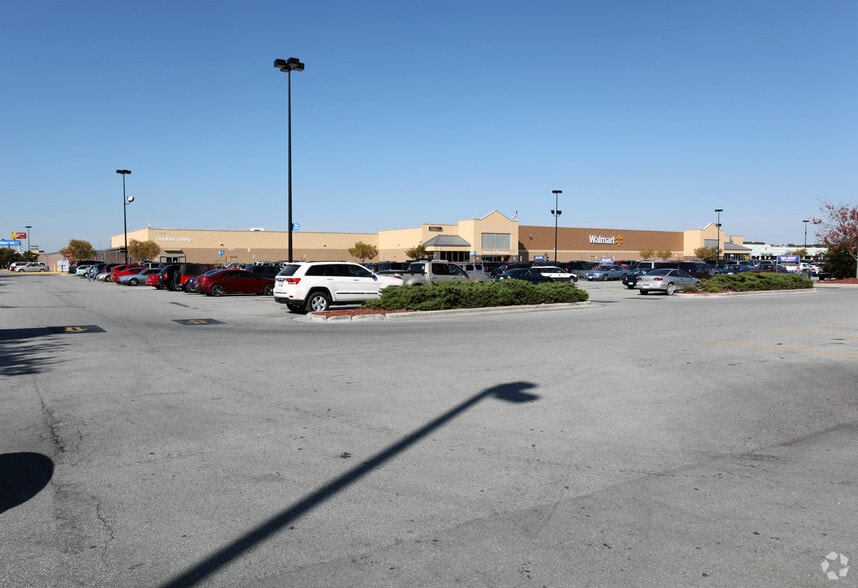 Primary Photo Of 2025 N Marine Blvd, Jacksonville Unknown For Lease