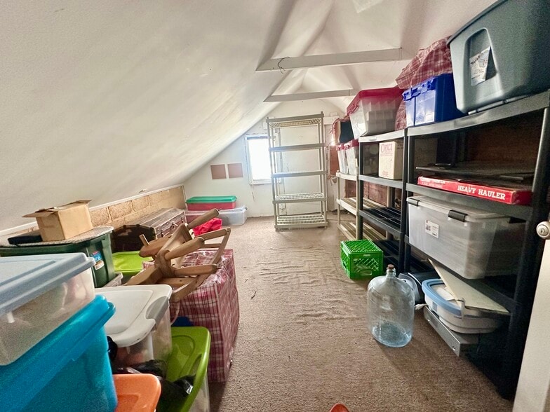 More Photos Of 11 Park Pl, Verona Flex For Lease